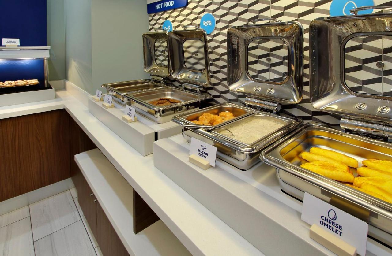 Holiday Inn Express - Sauk City By Ihg Prairie Du Sac Buitenkant foto